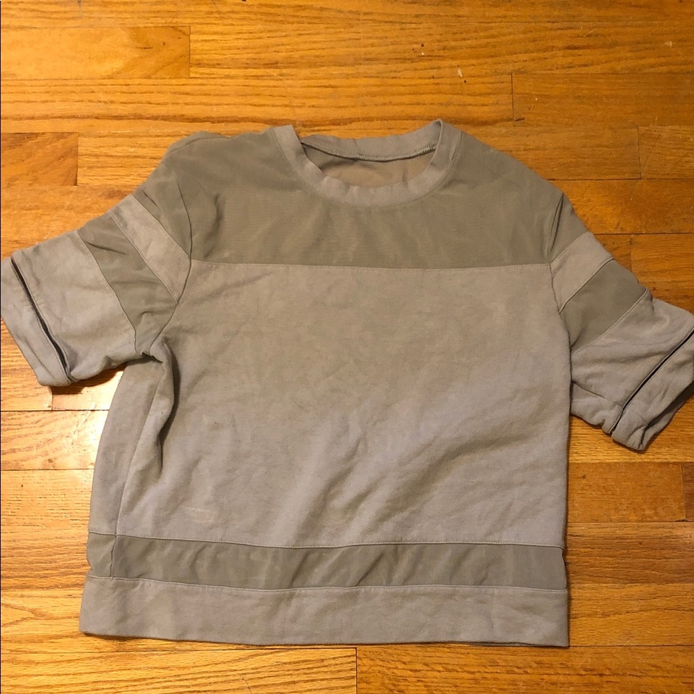 ALO Yoga Short Sleeve Layered Gray Sweatshirt Size Small